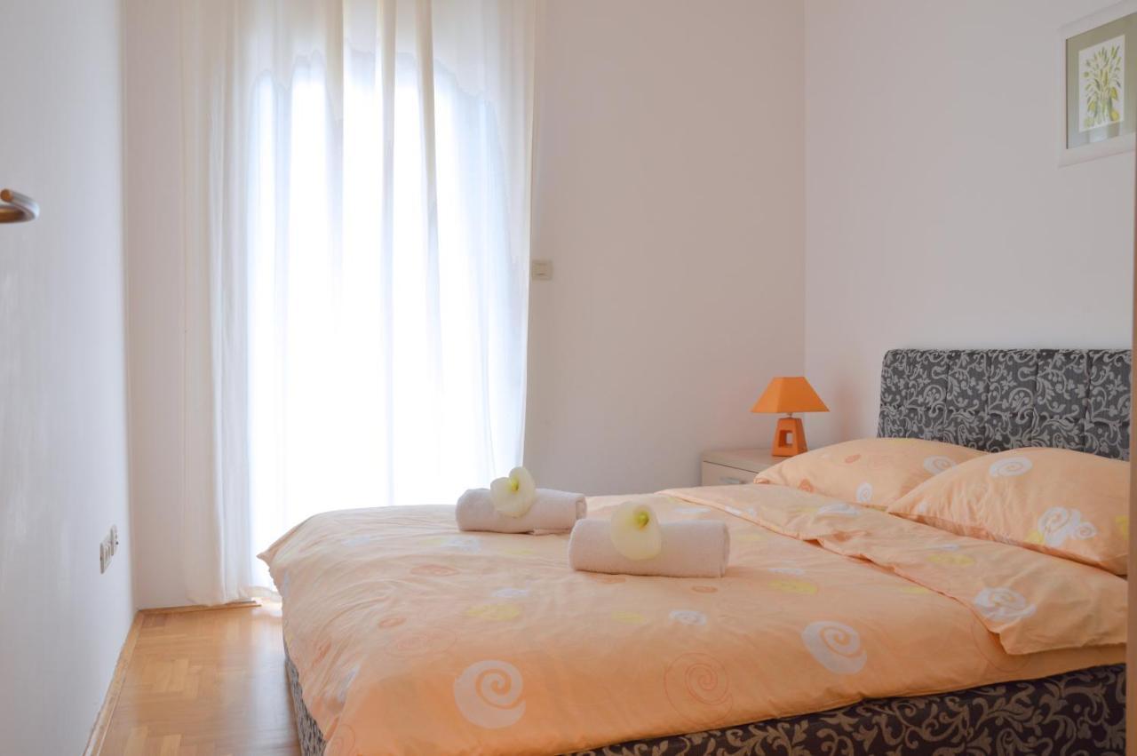 Apartment Silvija sea view Umag Buitenkant foto