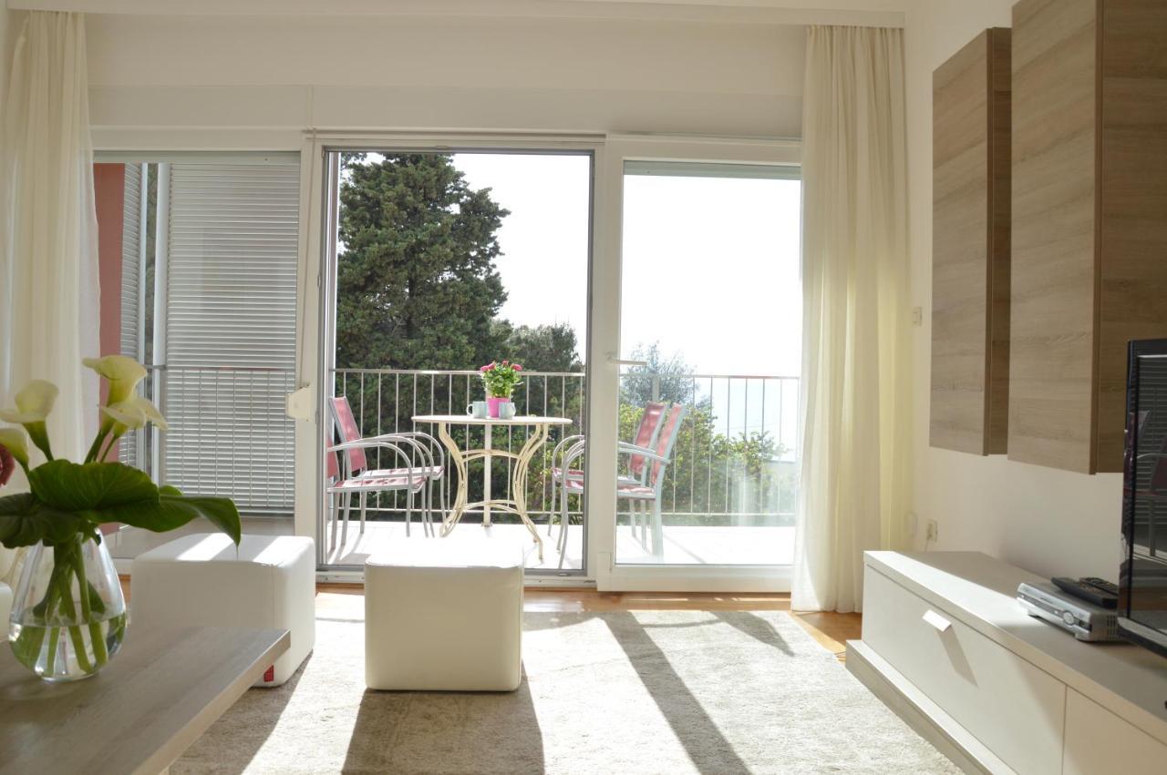 Apartment Silvija sea view Umag Buitenkant foto